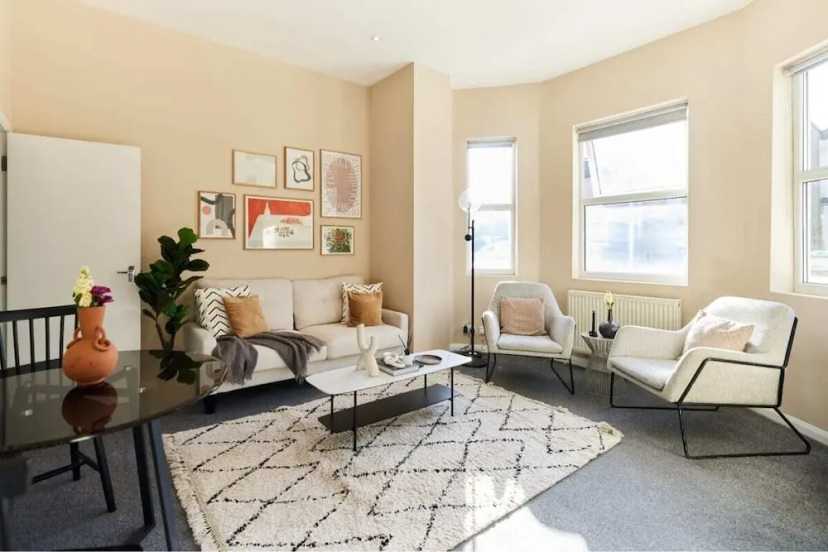 The Crystal Palace Crib - Lovely 1bdr Flat — отель с удобствами в Лондоне