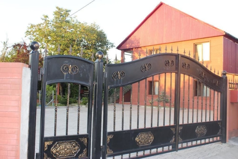 Nazibrola's Guest House — отзывы гостей и цены
