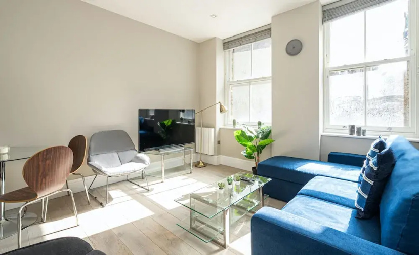 Superb Apartments opp Edgware Rd Station — комфортный отель в Лондоне