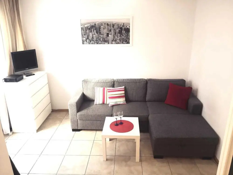 Amber Apartments Pereca — отель с удобствами в Варшаве