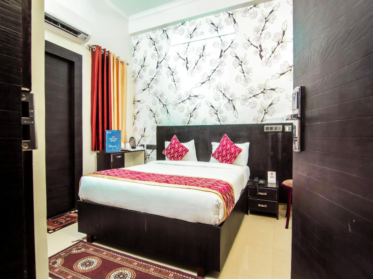 OYO 8680 Hotel Vaishnavi Inn - Hotel in Λάκναου - Photo 1