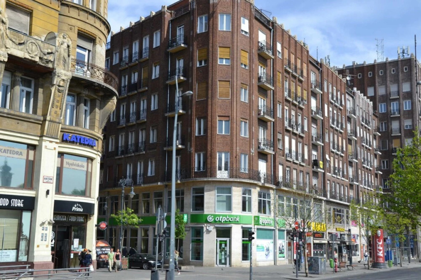 Paprika Apartment Grand 4 — отель в Будапеште, Венгрия