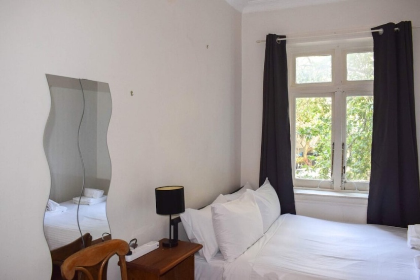 Incredible Location One Bedroom Apartment — отель в Сиднее, Австралия