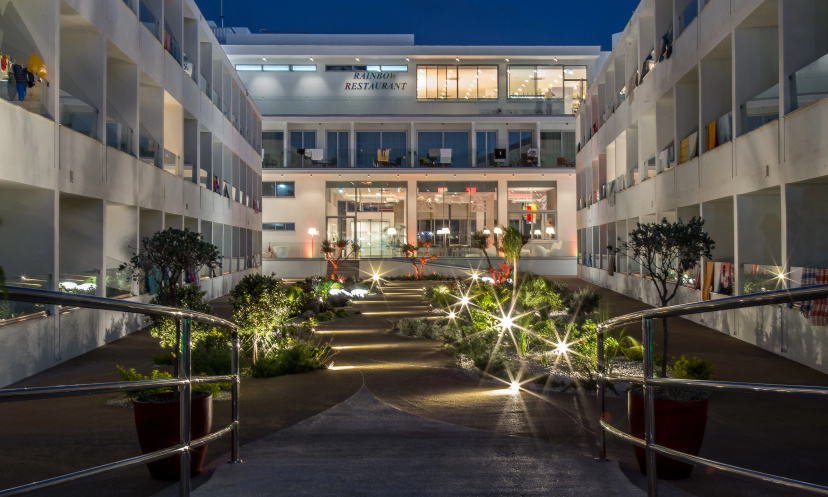 Nicholas Color Hotel — забронировать отель в Айя-Напа