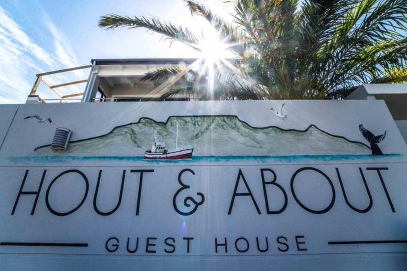 Hout & About Guest House — комфортный отель в Кейптауне