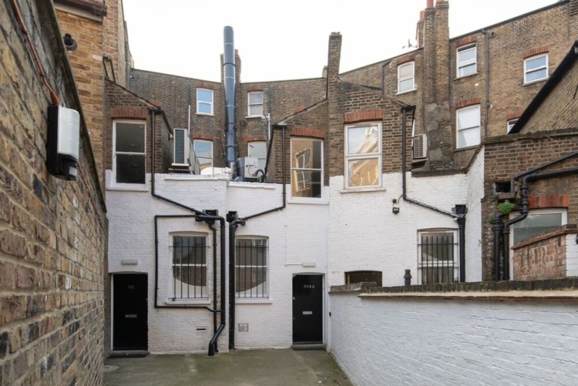 The Fulham Secret - Classy 5bdr Apartment — отель в Лондоне, Соединенное Королевство