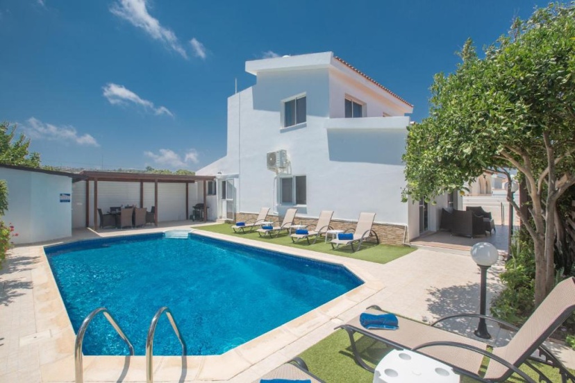 Villa Dionysos — отель с удобствами в Протарас