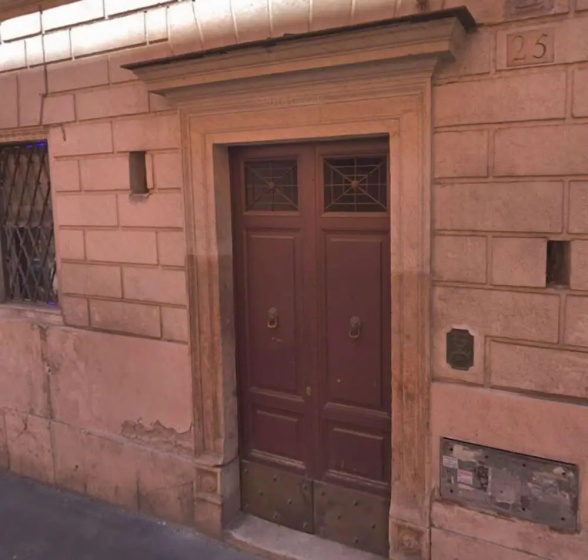 Trevi Fountain Home — комфортный отель в Риме