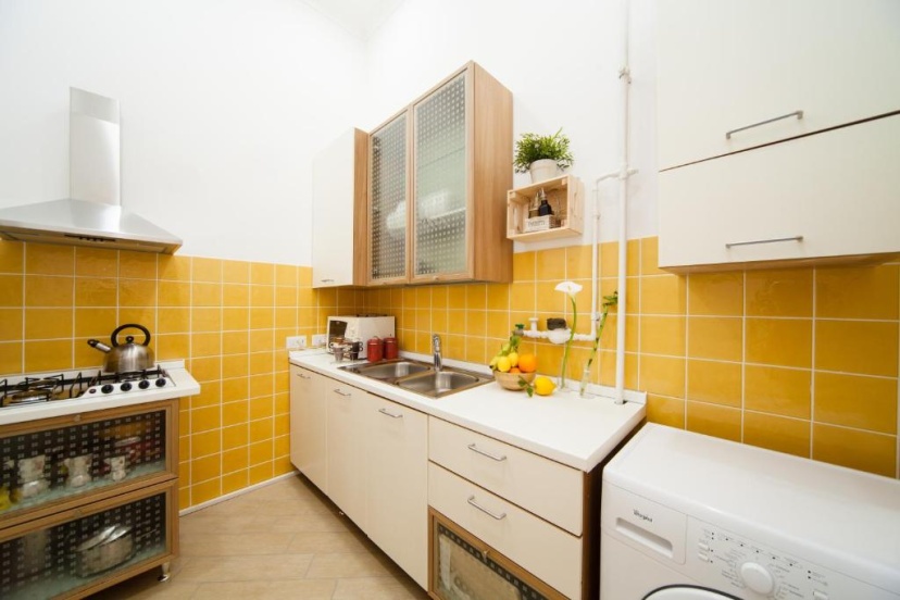 Цены на NapoliCentro Suite - Duomo Apartment в Неаполе