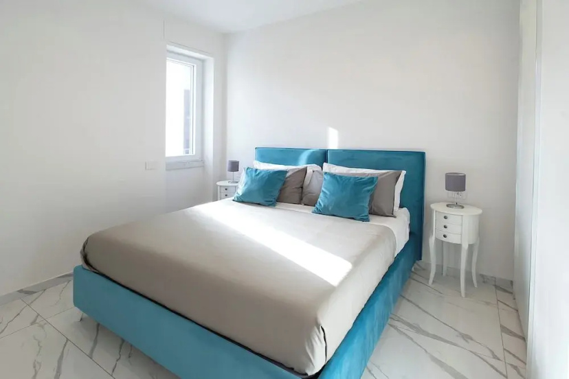 Tema Suites — отель с удобным расположением в Неаполе