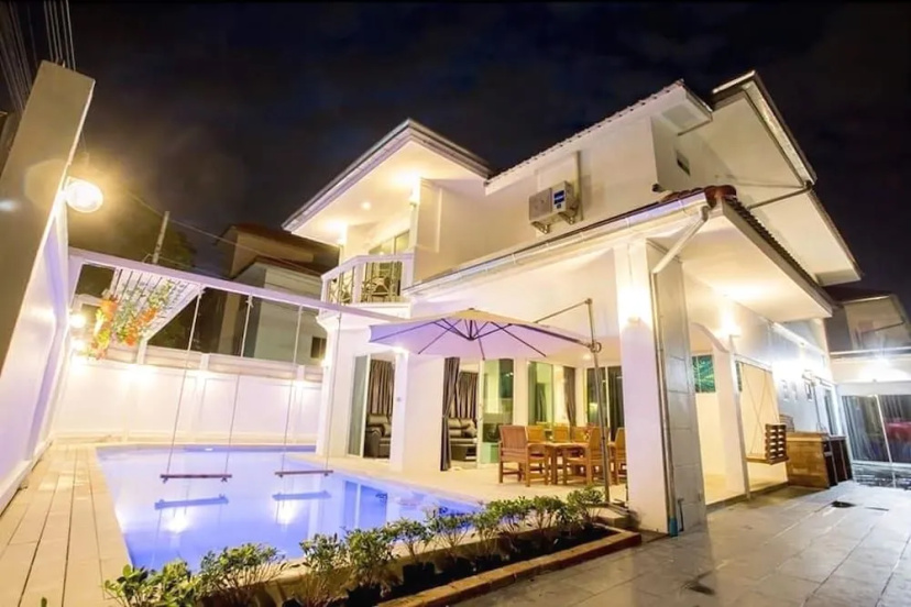 The Time View Point 7 Bedroom Villa 93 — комфортный отель в Паттайе