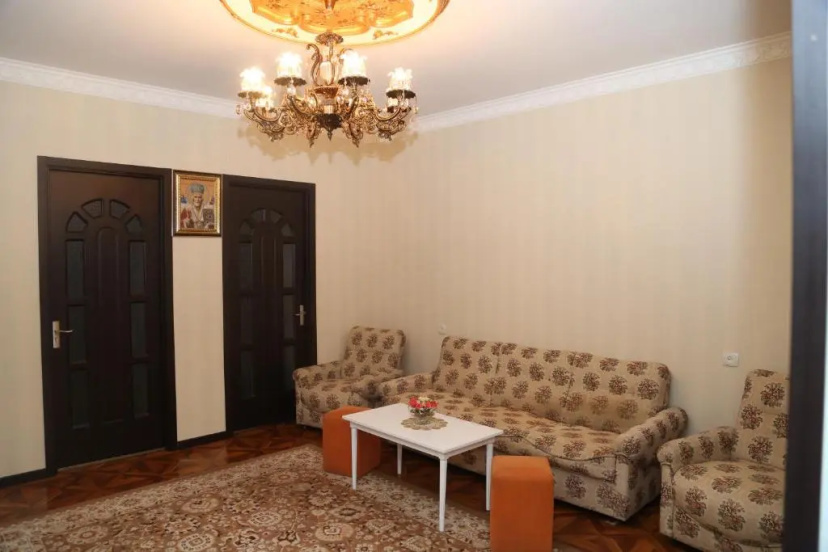 Apartament In Isani — отель в Тбилиси, Грузия