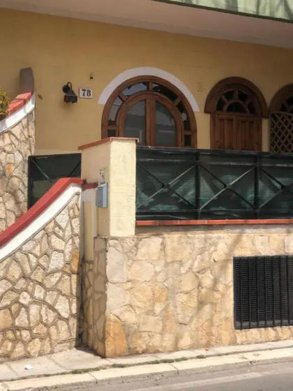 Цены на Casetta Mondello в Палермо