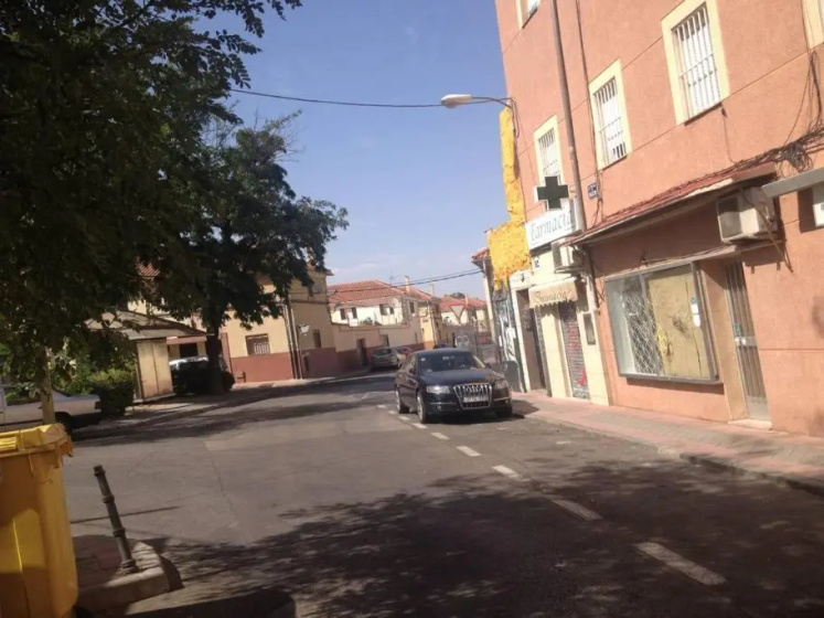 Apartamento Urgel — отель с удобствами в Мадриде