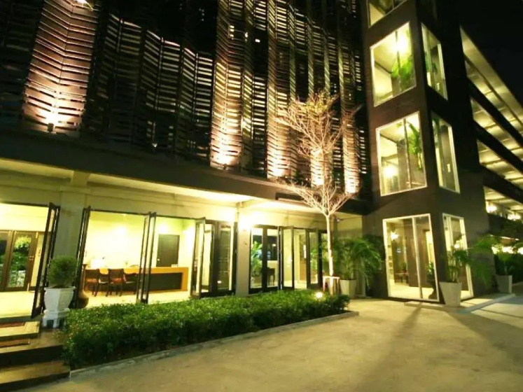 Цены на Ploen Pattaya Residence by Tolani в Паттайе