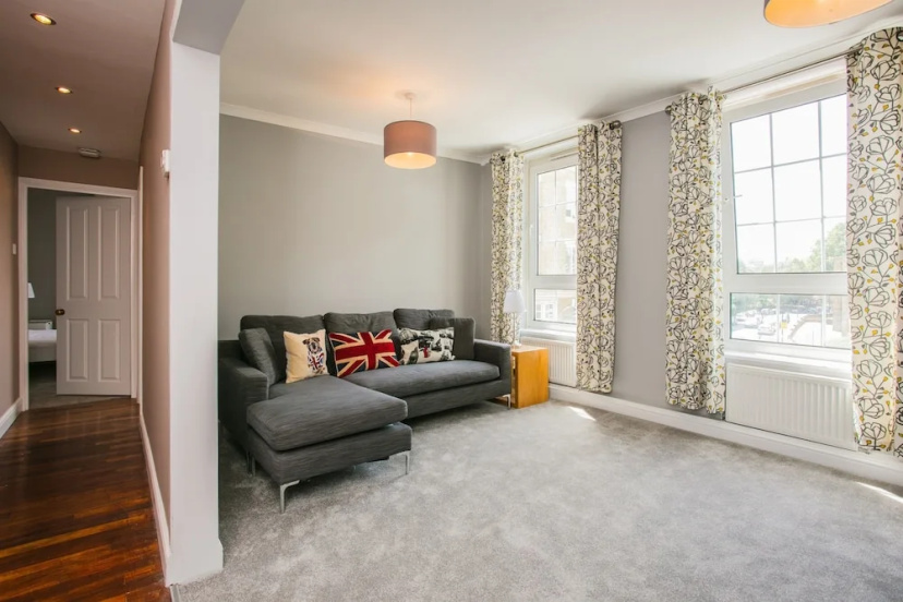 Wapping 3 Bedroom Apartment — забронировать отель в Лондоне