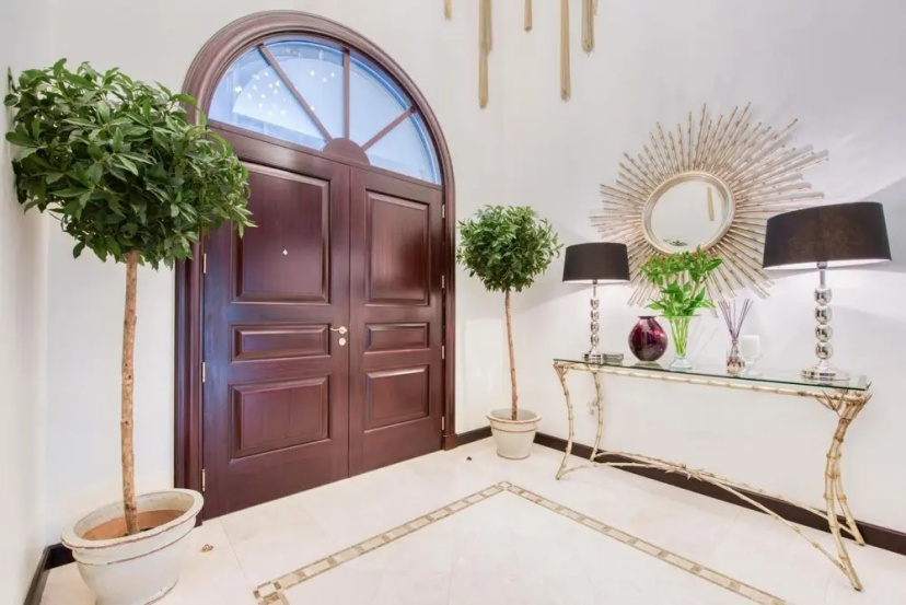 Glamourous Beachfront Villa on The Palm w Pool — забронировать отель в Дубае