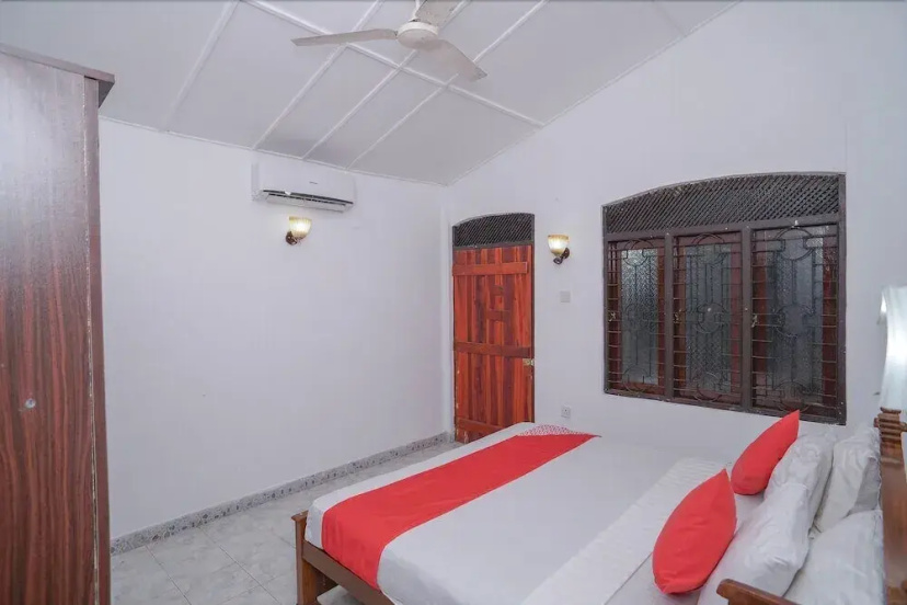 OYO 306 Sonri Villa sea View 3 — отель в Унаватуна, Шри-Ланка