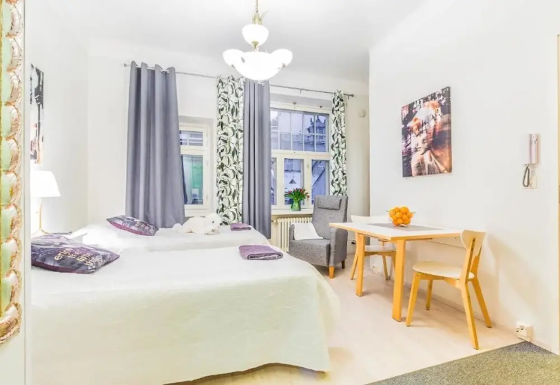 Go Happy Home Apartment Mikonkatu 18 — комфортный отель в Хельсинки