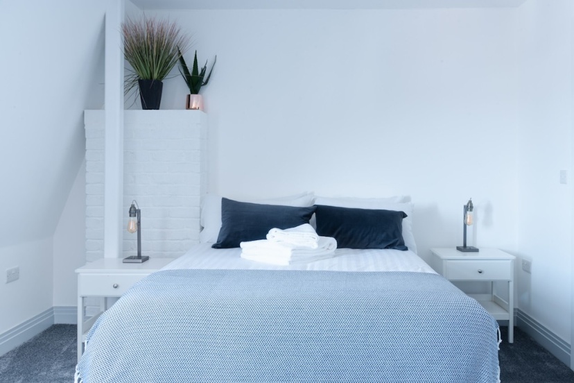 Цены на Brand new 2 bed flat with Amazing Views в Лондоне