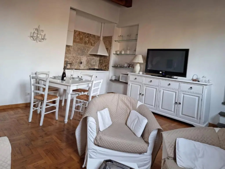 San Frediano - florence appartments — забронировать отель в Флоренции