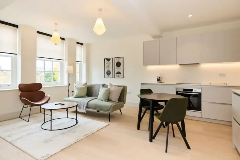 The East London Mile Hideaway - Bright 1bdr Flat — отель в Лондоне, Соединенное Королевство