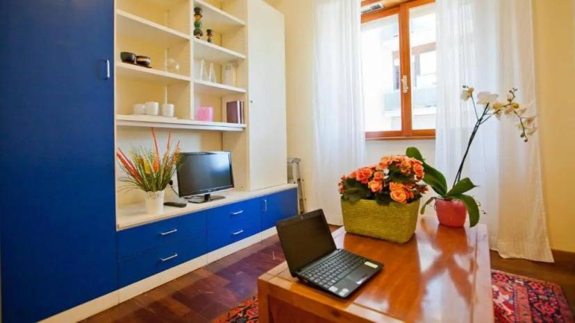 Home in Trastevere — отель с удобствами в Риме