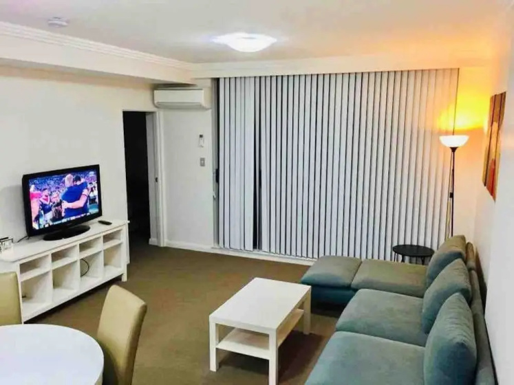 Цены на Modern Apartment Near Olympic Park в Сиднее