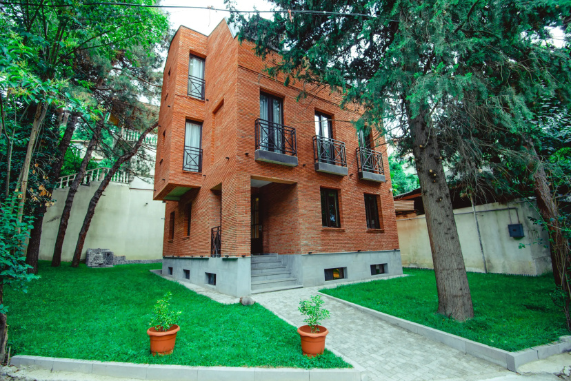 Bliss Hotel — отель с удобным расположением в Тбилиси