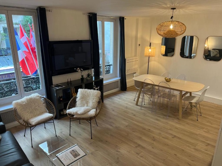 Notre Dame - Stylish Apartment — отель с удобствами в Париже