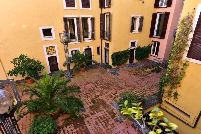 Elite Rome Apartments 4 — отель в Риме, Италия