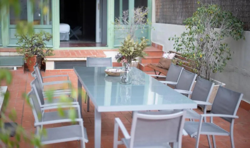You Stylish Paseo de Gracia Apartments — забронировать отель в Барселоне