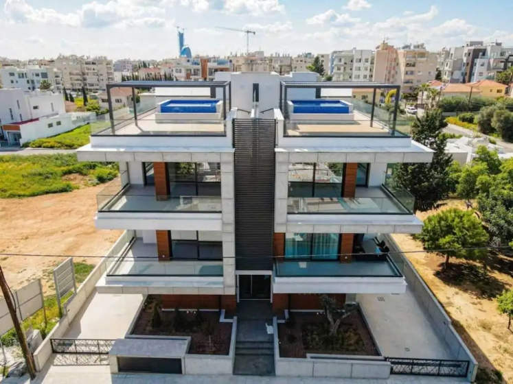 Oxford House Apartment — забронировать отель в Лимассол