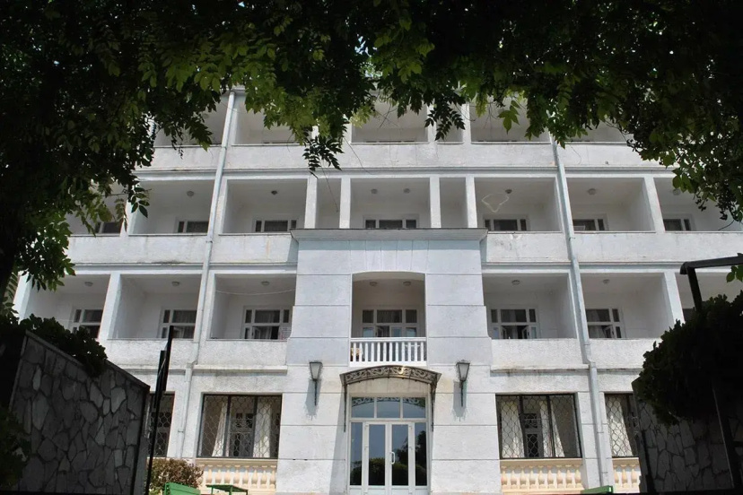 Цены на Актер в Ялта