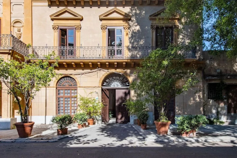 Palazzo De Gregorio Apartments — отзывы гостей и цены