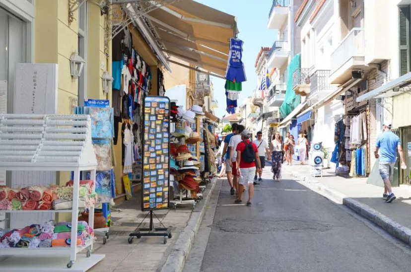 Apartment Hadrian In Historic Center Of Plaka — отель с удобным расположением в Афины