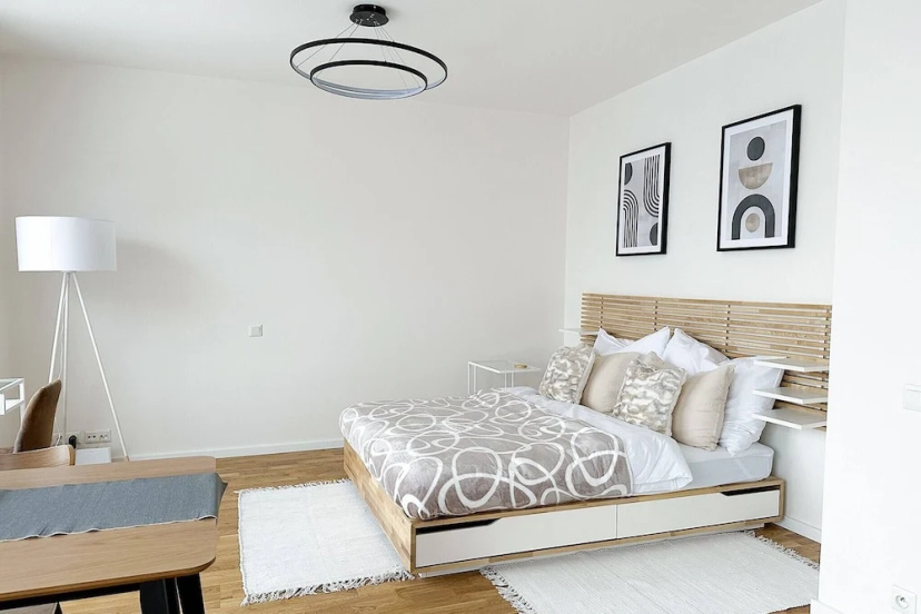 Spacious Work-focused Apartments in Prague 3 — забронировать отель в Праге