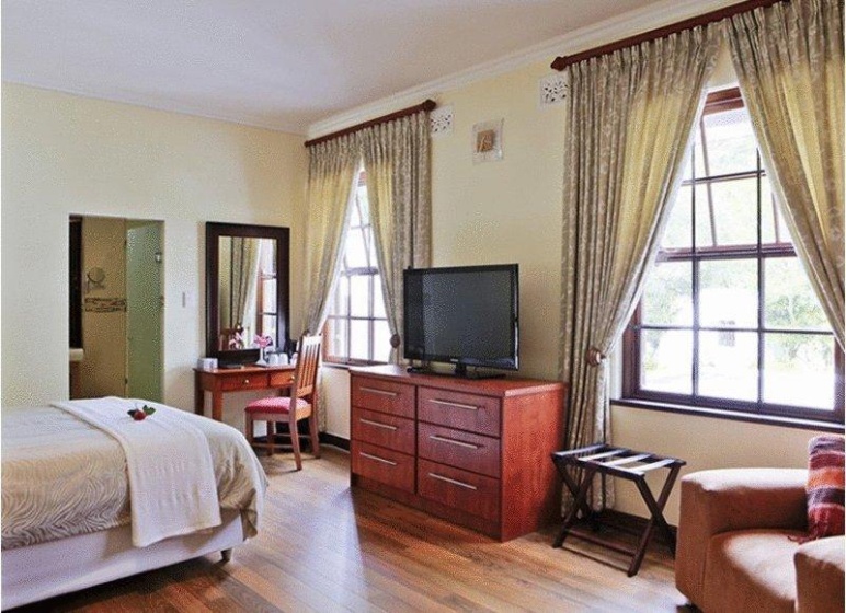 The Oak and Vine Luxury Guest House — отель с удобствами в Кейптауне