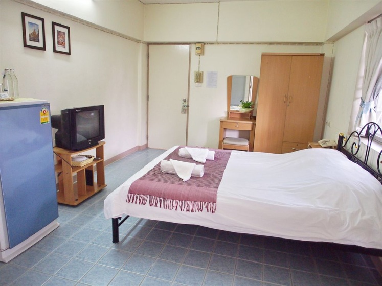 Thanapa Apartment — отель с удобствами в Бангкоке