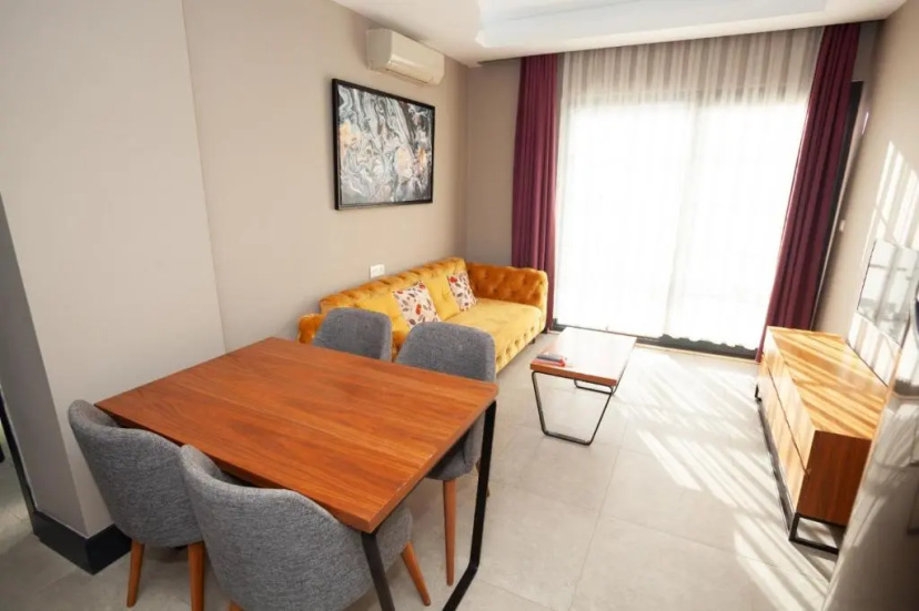1 Room, Luxury shared pool apartment — отель в Фетхие, Турция