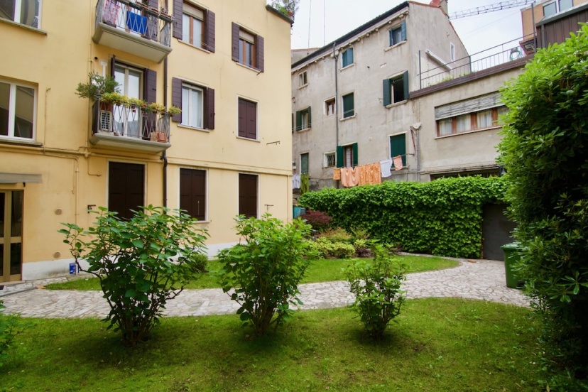 Ragusei Apartment — забронировать отель в Венеции