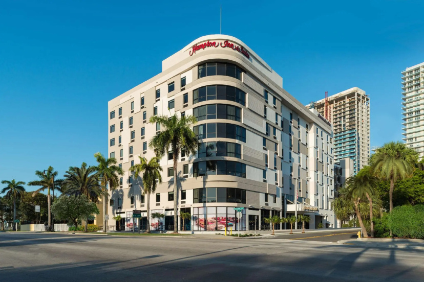 Цены на Hampton Inn & Suites Miami Wynwood Design District в Майами