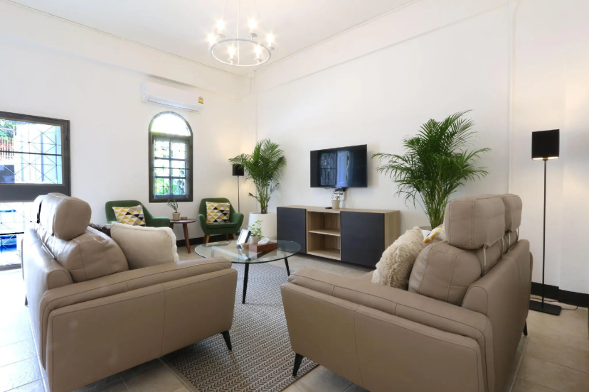 Neveu Premier Residence — отель с удобным расположением в Бангкоке
