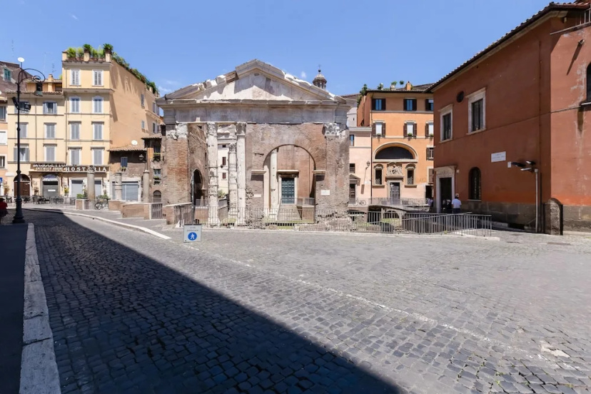 Trastevere & Old Ghetto Apartment — забронировать отель в Риме