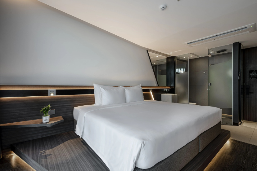 Draco Hotel & Suites — комфортный отель в Дананге