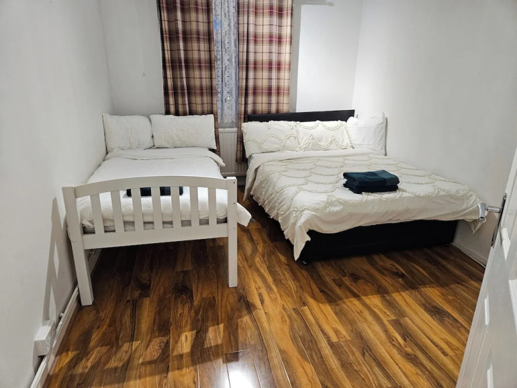 Mitcham Junction - 2 Bed Apartment - Sleeps 6 — отель в Лондоне, Соединенное Королевство