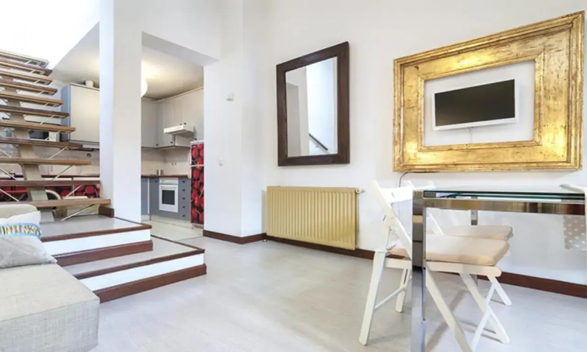 Friendly Rentals Tribeca Duplex — комфортный отель в Мадриде