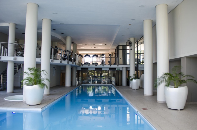 Knightsbridge Luxury Apartments — забронировать отель в Кейптауне