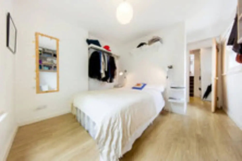 Bright 2 Bedroom Apartment — комфортный отель в Лондоне