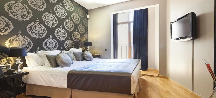 Splendom Suites — забронировать отель в Барселоне